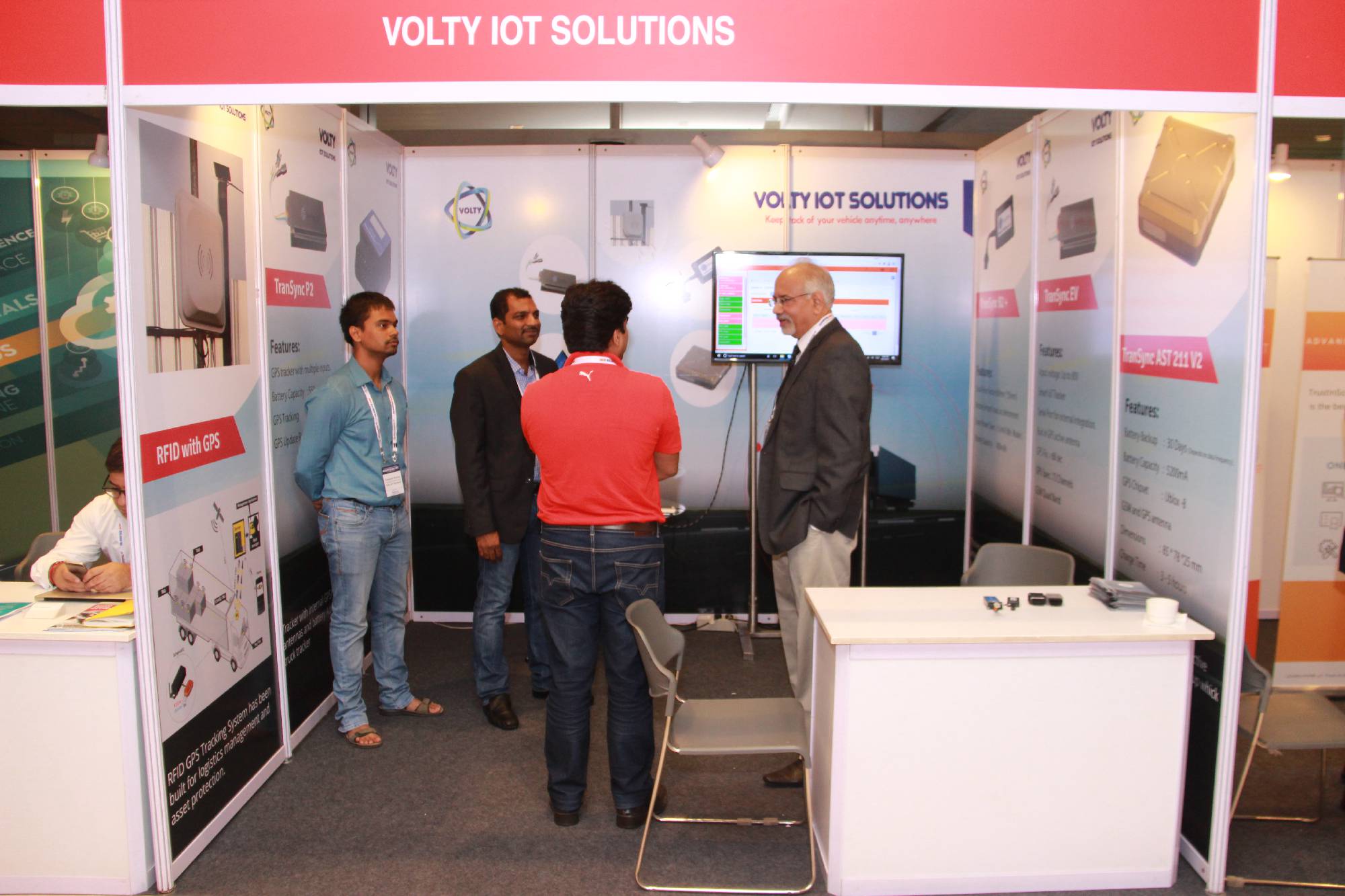 bike tracker maufacturers in india - transync stall at telematics india